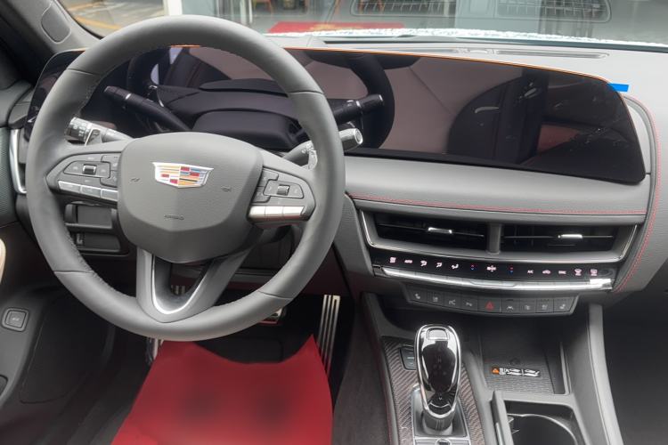 Used Cadillac CT5 2025 28T Track Performance Edition + Peak Track Optional Package Interior 3
