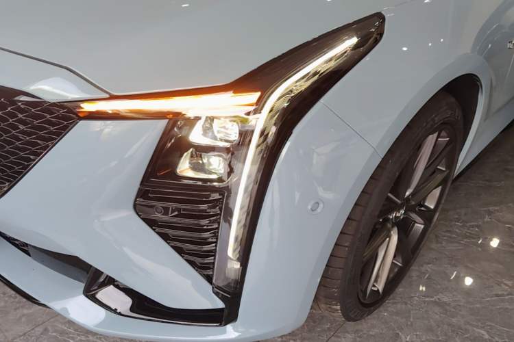 Used Cadillac CT5 2025 28T Track Performance Edition + Peak Track Optional Package Left Front Headlight
