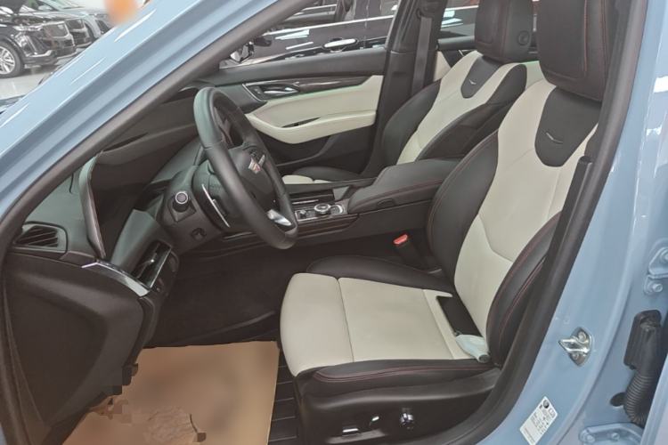Used Cadillac CT5 2025 28T Track Performance Edition + Peak Track Optional Package Left Front Seat