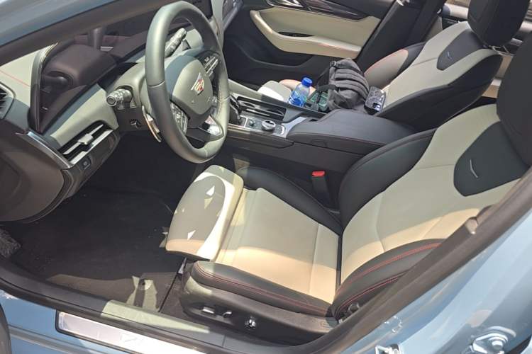 Used Cadillac CT5 2025 28T Track Performance Edition + Peak Track Optional Package Left Front Seat