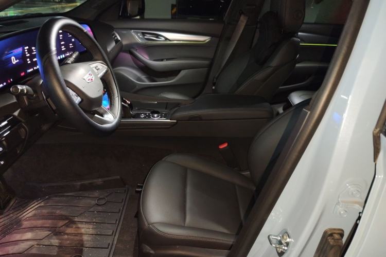 Used Cadillac CT5 2025 28T Track Performance Edition Left Front Seat