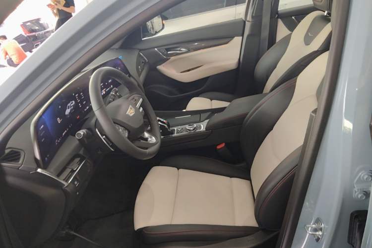 Used Cadillac CT5 2025 28T Track Performance Edition + Peak Track Optional Package Left Front Seat