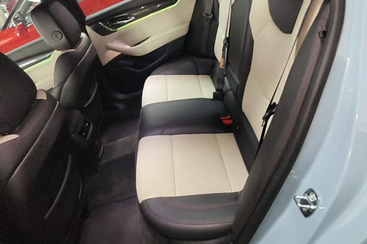 Used Cadillac CT5 2025 28T Track Performance Edition + Peak Track Optional Package Left Rear Seat