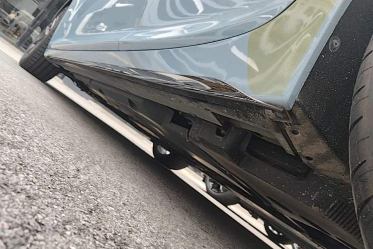 Used Cadillac CT5 2025 28T Track Performance Edition + Peak Track Optional Package Left Side Sill