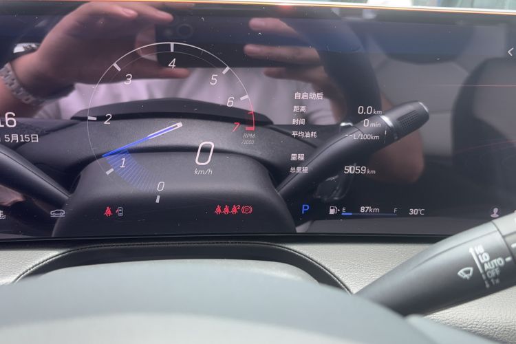 Used Cadillac CT5 2025 28T Track Performance Edition + Peak Track Optional Package Odometer Close Up
