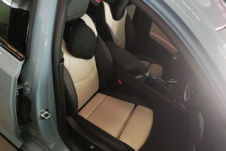 Used Cadillac CT5 2025 28T Track Performance Edition + Peak Track Optional Package Right Front Seat