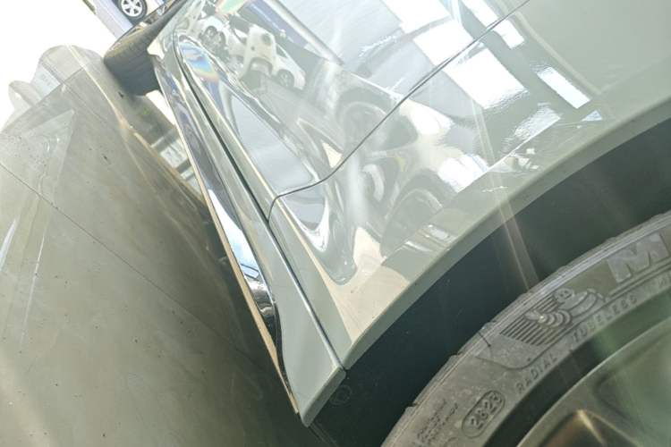 Used Cadillac CT5 2025 28T Track Performance Edition Right Side Sill