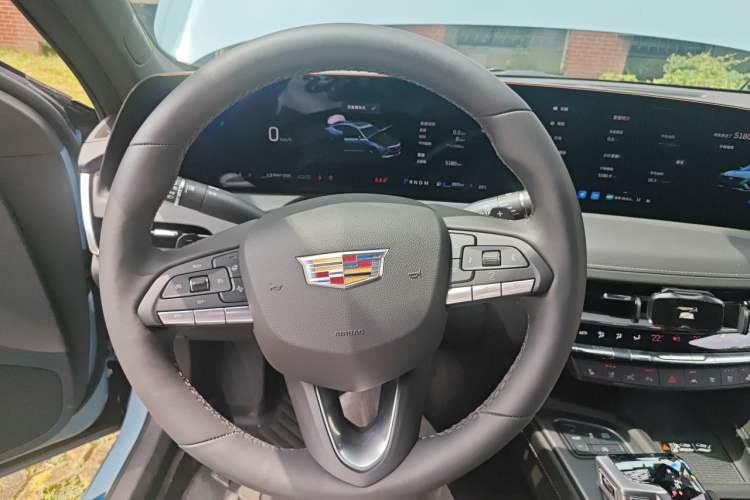 Used Cadillac CT5 2025 28T Track Performance Edition Steering Wheel