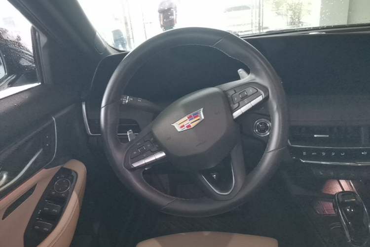 Used Cadillac CT5 2025 28T Track Performance Edition + Peak Track Optional Package Steering Wheel