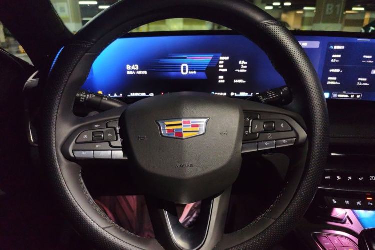 Used Cadillac CT5 2025 28T Track Performance Edition Steering Wheel