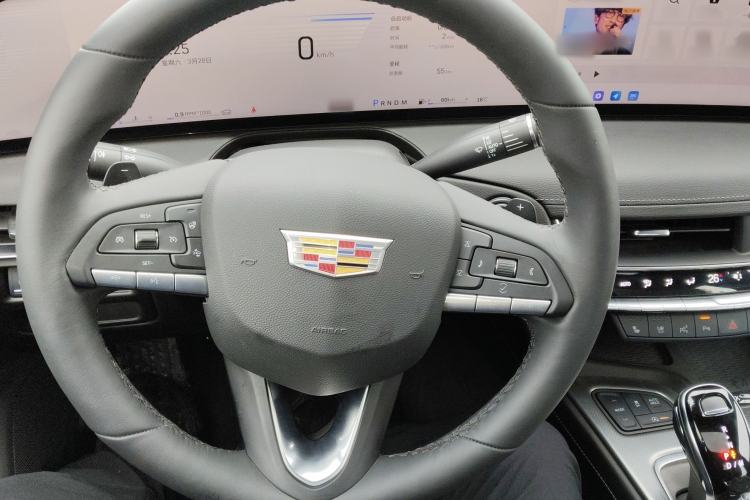 Used Cadillac CT5 2025 28T Track Performance Edition Steering Wheel