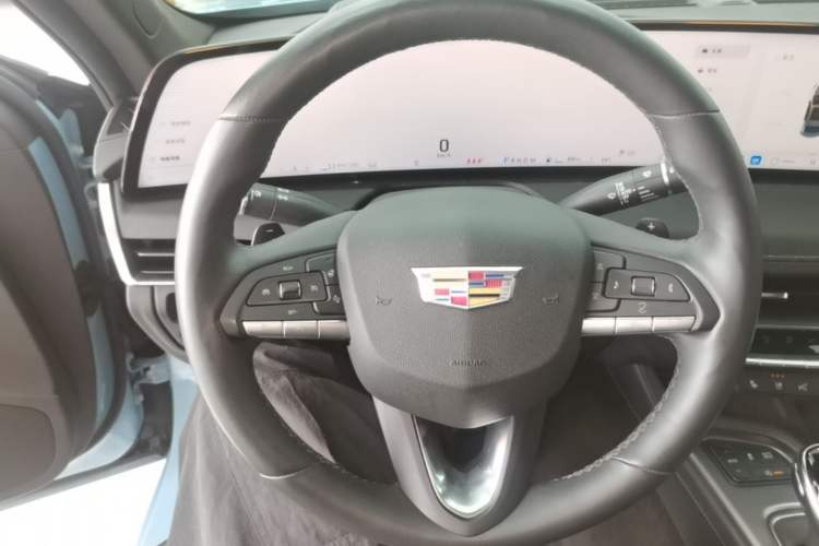 Used Cadillac CT5 2025 28T Track Performance Edition Steering Wheel