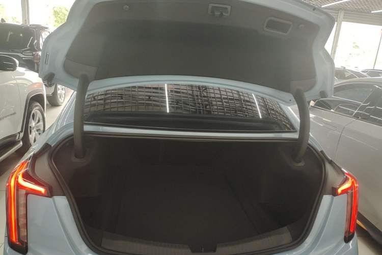 Used Cadillac CT5 2025 28T Track Performance Edition + Peak Track Optional Package Trunk