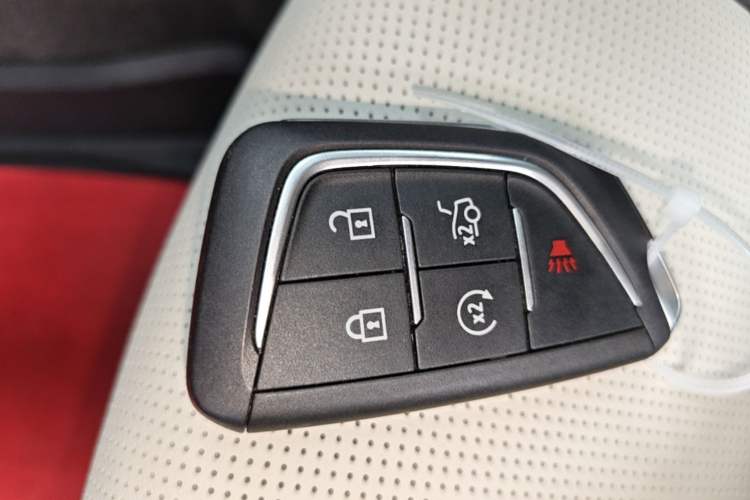Used Cadillac CT5 2025 28T Track Performance Edition + Peak Track Optional Package Vehicle Key