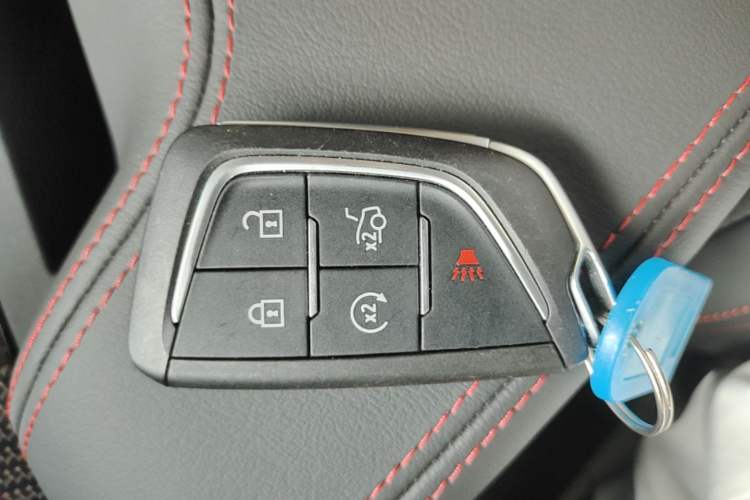 Used Cadillac CT5 2025 28T Track Performance Edition + Peak Track Optional Package Vehicle Key