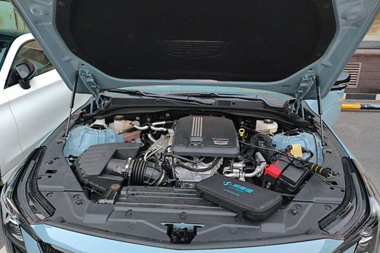 Used Cadillac CT5 2025 28T Track Performance Edition + Peak Track Optional Package Engine Bay