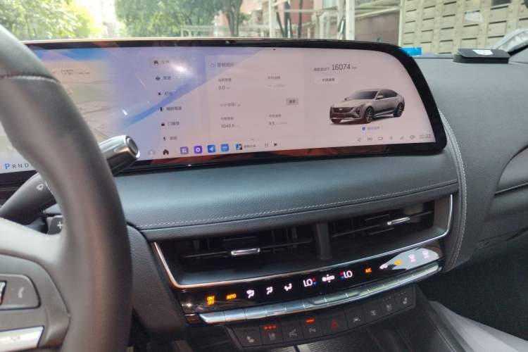 Used Cadillac CT5 2025 28T Track Performance Edition Audio And AC Panel