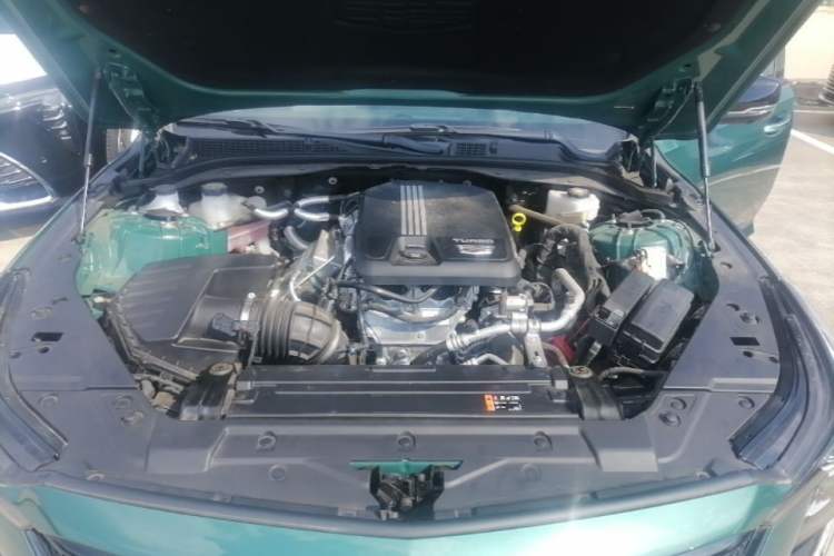 Used Cadillac CT5 2025 28T Track Performance Edition + Peak Track Optional Package Engine Bay