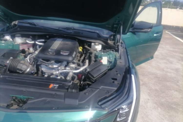 Used Cadillac CT5 2025 28T Track Performance Edition + Peak Track Optional Package Engine Bay Left