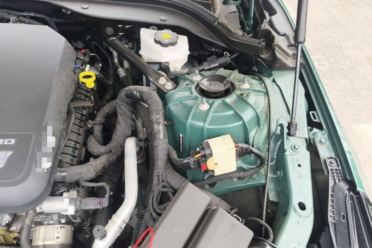 Used Cadillac CT5 2025 28T Track Performance Edition + Peak Track Optional Package Engine Bay Left