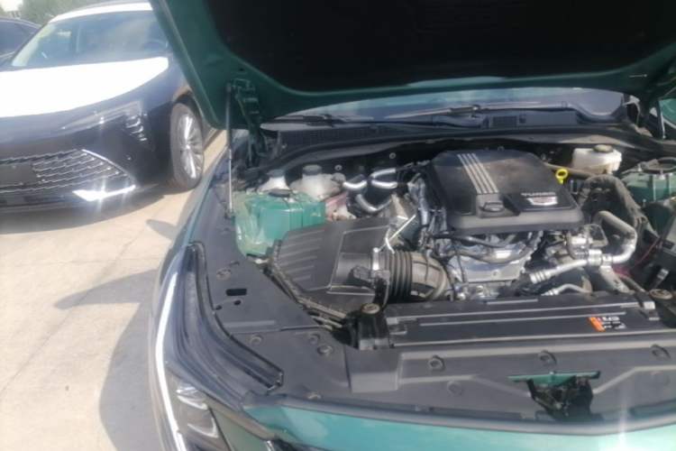 Used Cadillac CT5 2025 28T Track Performance Edition + Peak Track Optional Package Engine Bay Right