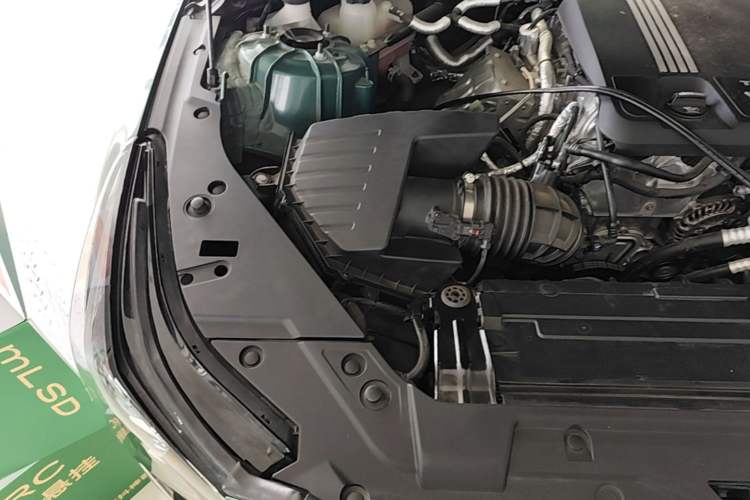 Used Cadillac CT5 2025 28T Track Performance Edition + Peak Track Optional Package Engine Bay Right