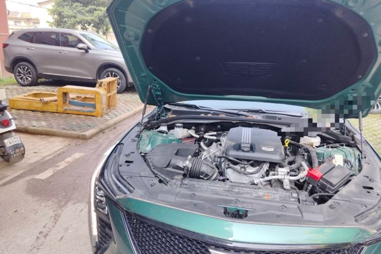 Used Cadillac CT5 2025 28T Track Performance Edition Engine Bay Right