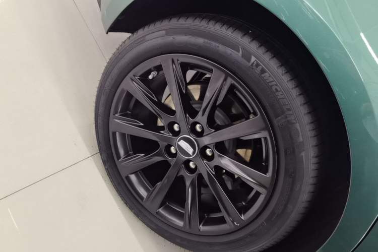 Used Cadillac CT5 2025 28T Track Performance Edition Exterior 5