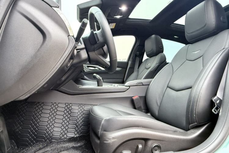 Used Cadillac CT5 2025 28T Track Performance Edition Interior 11