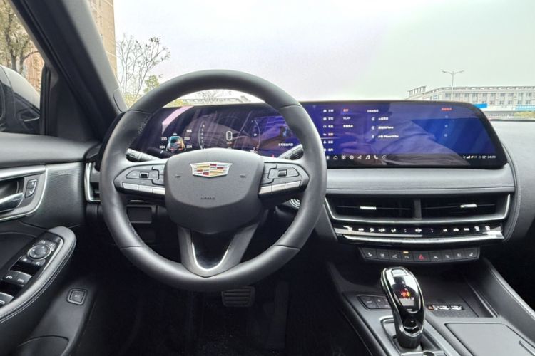 Used Cadillac CT5 2025 28T Track Performance Edition Interior 13