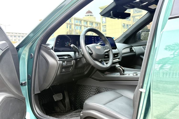 Used Cadillac CT5 2025 28T Track Performance Edition Interior 3