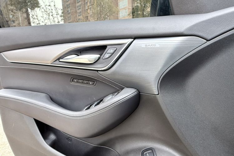 Used Cadillac CT5 2025 28T Track Performance Edition Interior 8