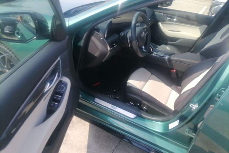 Used Cadillac CT5 2025 28T Track Performance Edition + Peak Track Optional Package Left Front Seat