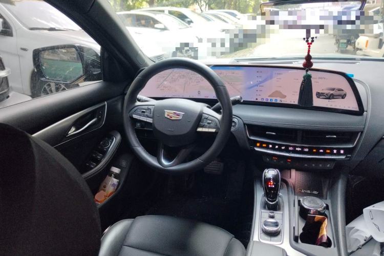 Used Cadillac CT5 2025 28T Track Performance Edition Steering Wheel