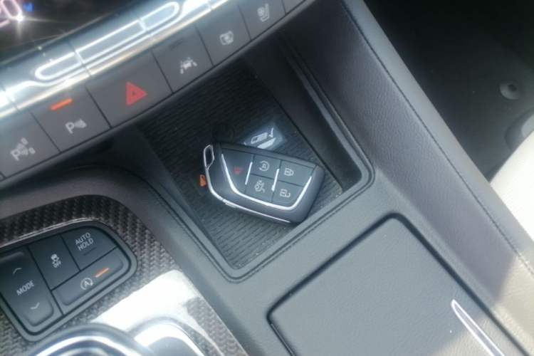 Used Cadillac CT5 2025 28T Track Performance Edition + Peak Track Optional Package Vehicle Key