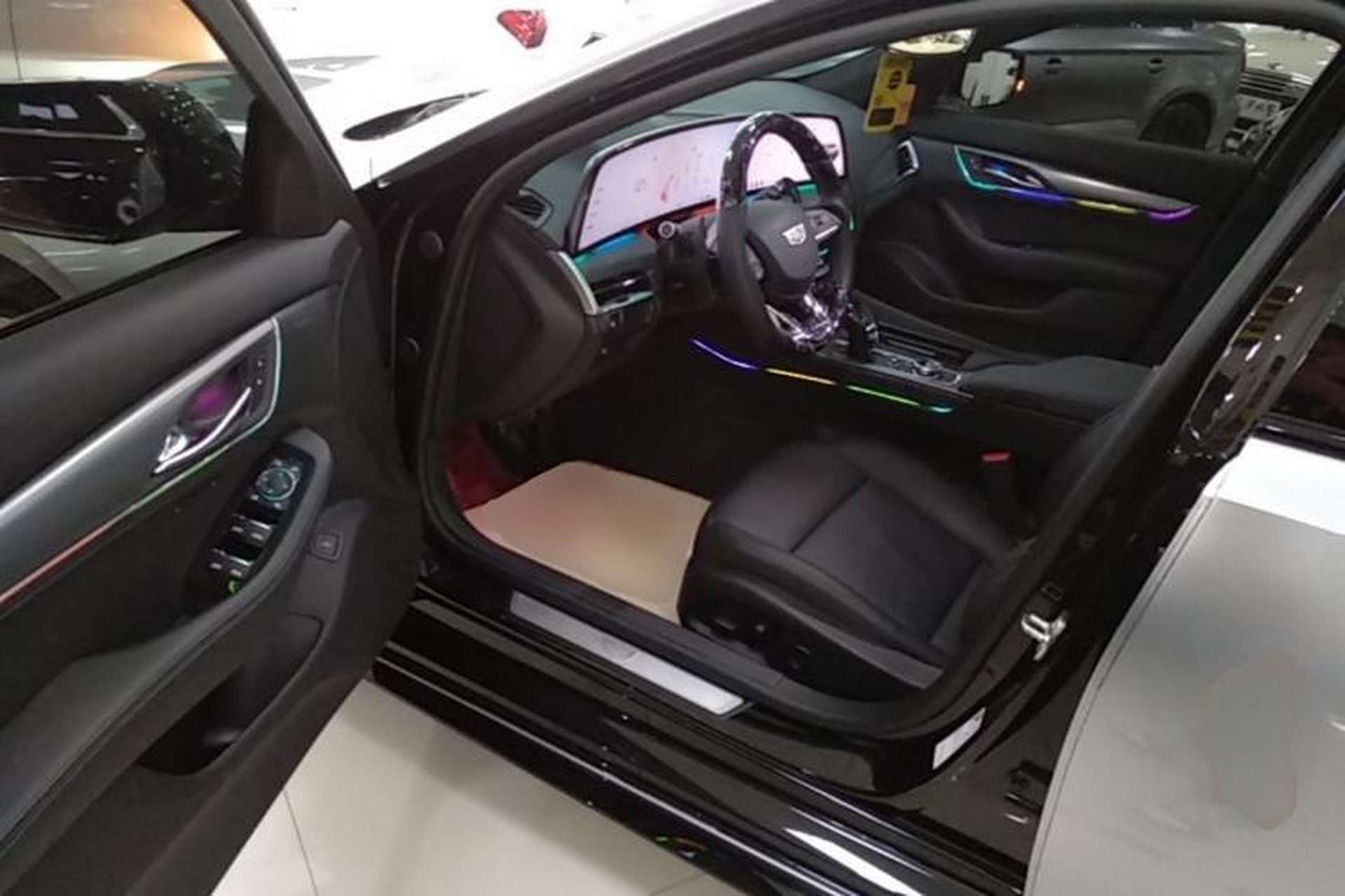 Used Cadillac CT5 2025 28T Track Performance Edition Driver Seat
