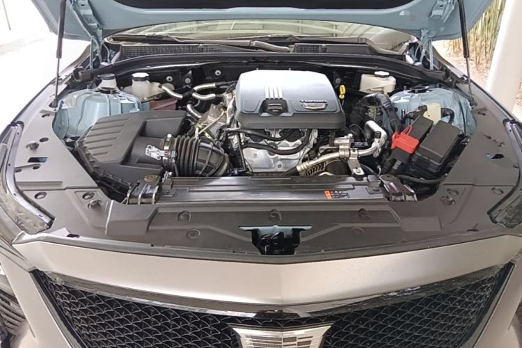 Used Cadillac CT5 2025 28T Track Performance Edition + Peak Track Optional Package Engine Bay