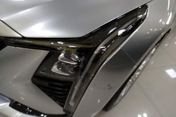 Used Cadillac CT5 2025 28T Track Performance Edition Left Front Headlight