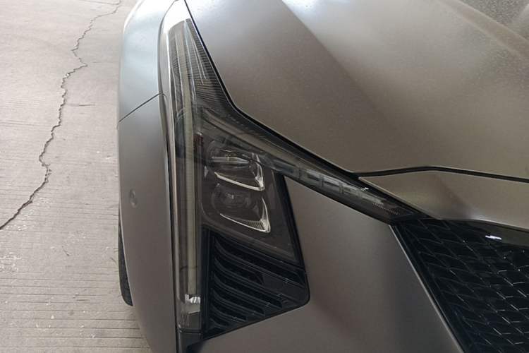 Used Cadillac CT5 2025 28T Track Performance Edition + Peak Track Optional Package Right Front Headlight