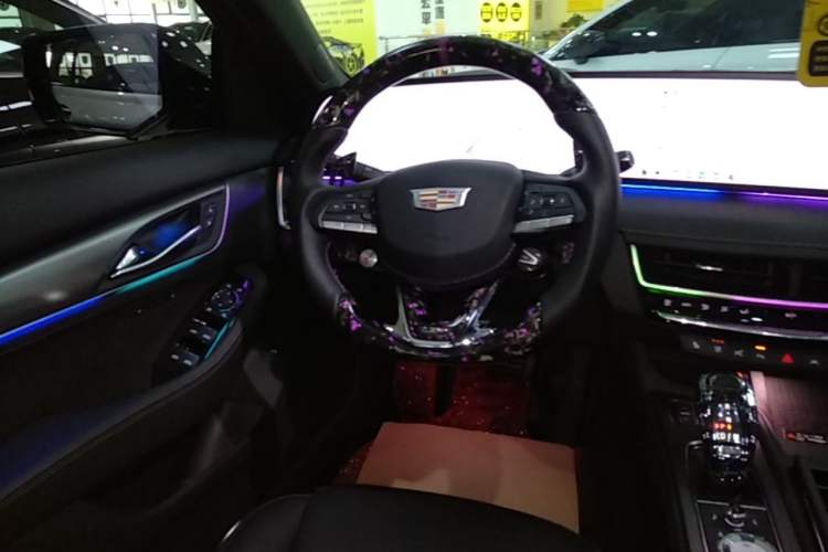 Used Cadillac CT5 2025 28T Track Performance Edition Steering Wheel
