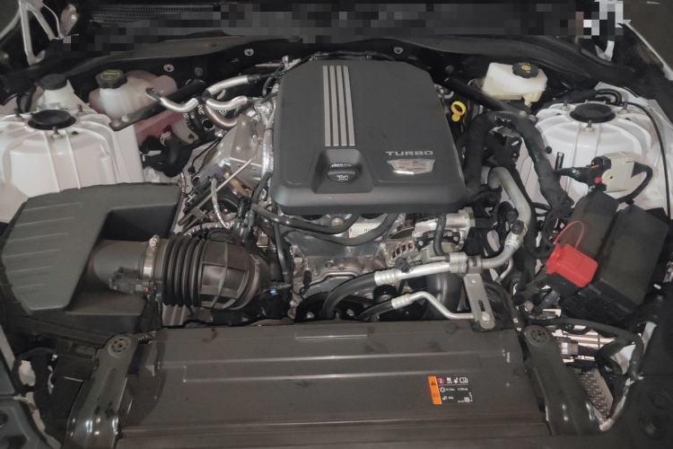 Used Cadillac CT5 2025 28T Urban Sport Edition Engine Bay