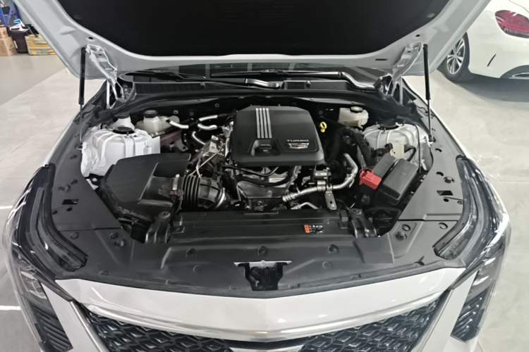 Used Cadillac CT5 2025 28T Urban Sport Edition Engine Bay