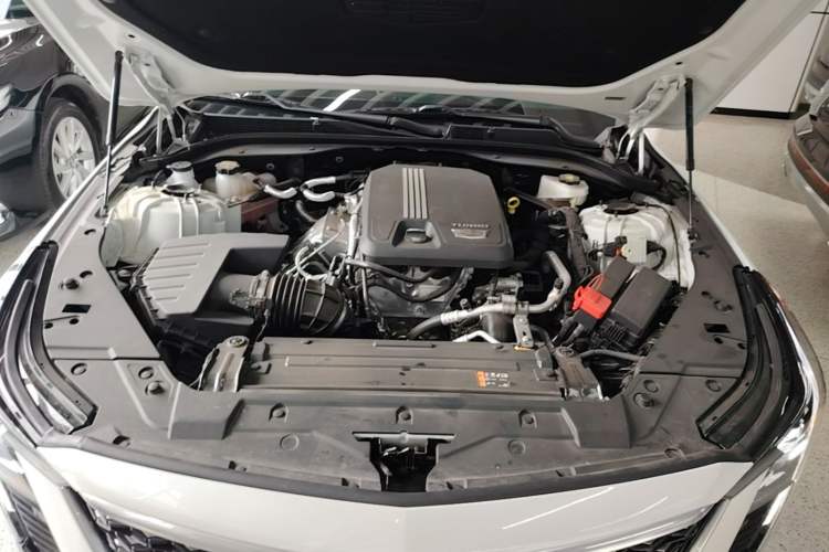 Used Cadillac CT5 2025 28T Urban Sport Edition Engine Bay