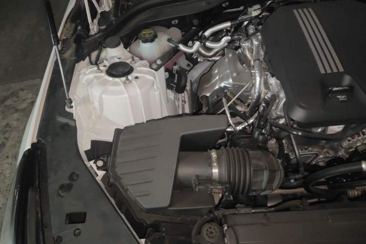 Used Cadillac CT5 2025 28T Urban Sport Edition Engine Bay Right