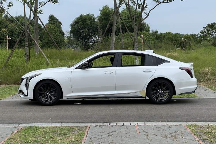 Used Cadillac CT5 2025 28T Track Performance Edition Exterior 6