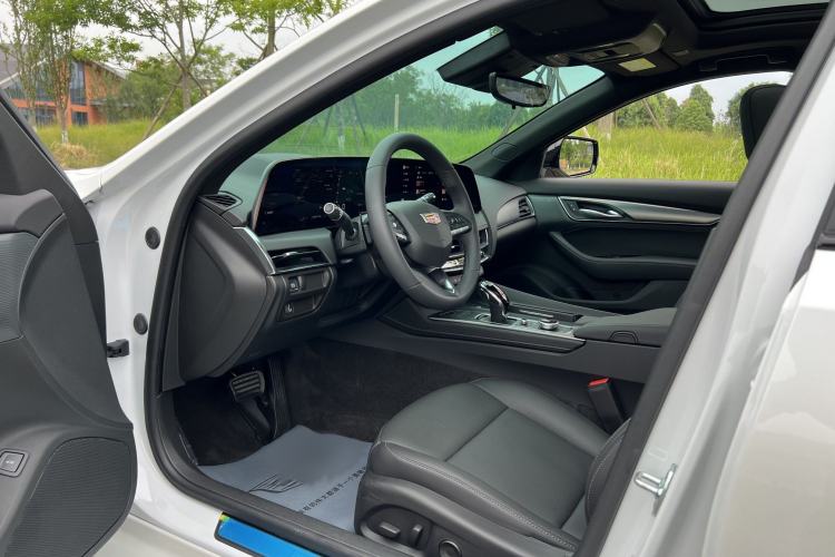 Used Cadillac CT5 2025 28T Track Performance Edition Interior 1