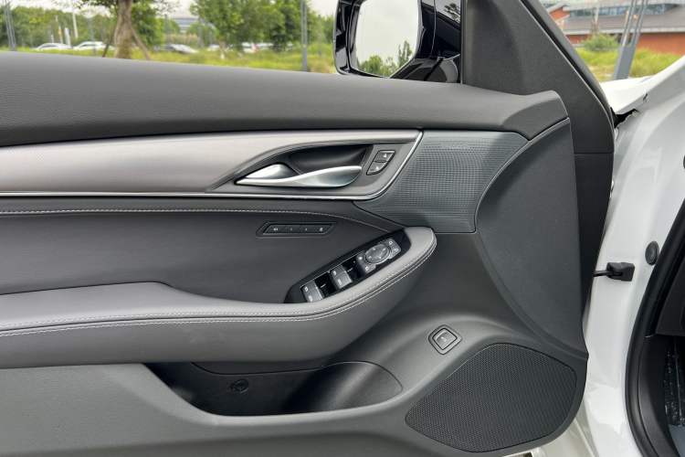 Used Cadillac CT5 2025 28T Track Performance Edition Interior 2