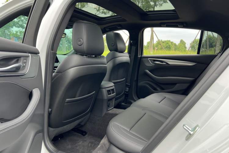 Used Cadillac CT5 2025 28T Track Performance Edition Interior 3