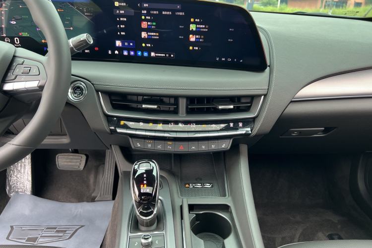 Used Cadillac CT5 2025 28T Track Performance Edition Interior 5