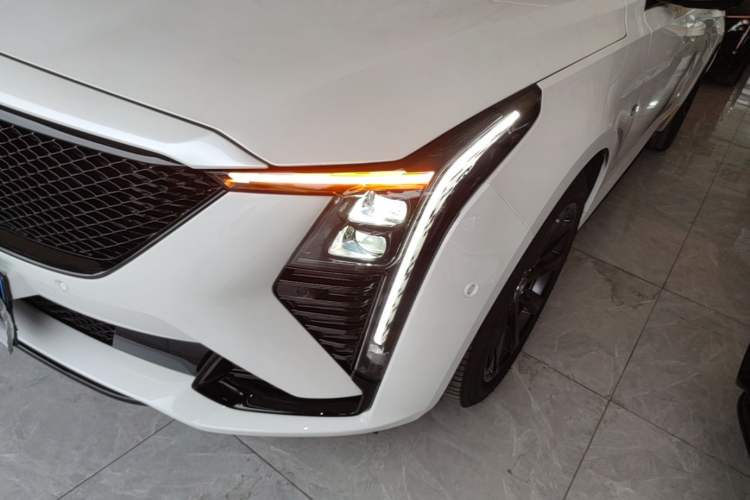 Used Cadillac CT5 2025 28T Track Performance Edition Left Front Headlight